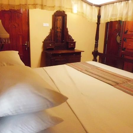 Villa W Bentota Bagian luar foto