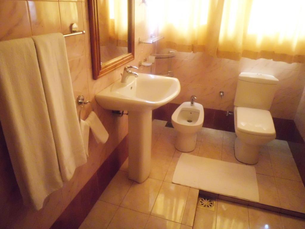 Villa W Bentota Bagian luar foto
