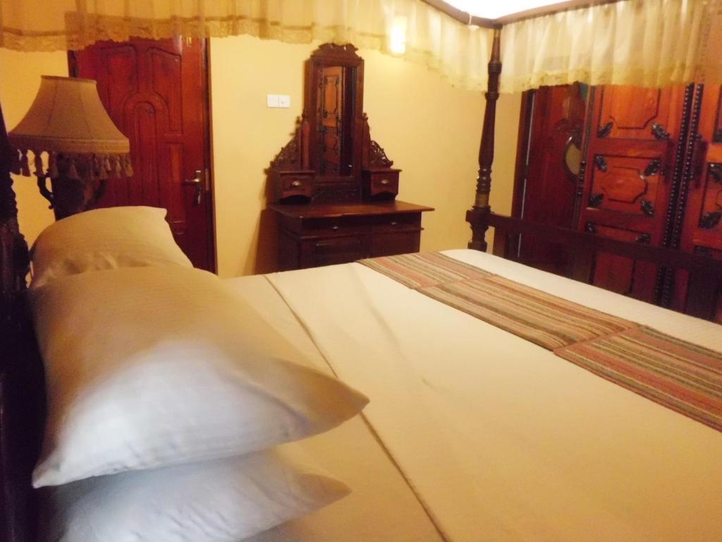 Villa W Bentota Bagian luar foto