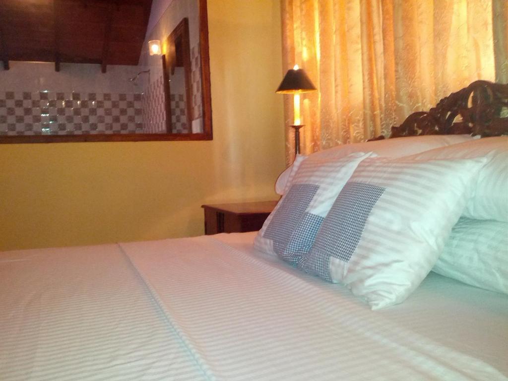Villa W Bentota Bagian luar foto