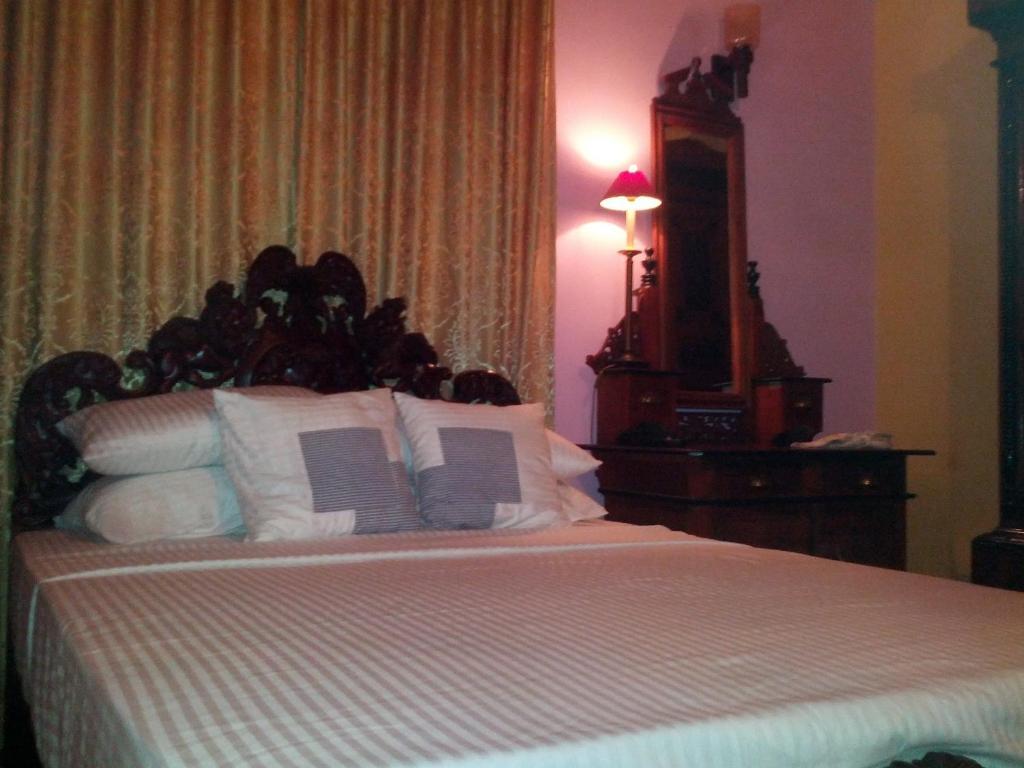 Villa W Bentota Bagian luar foto
