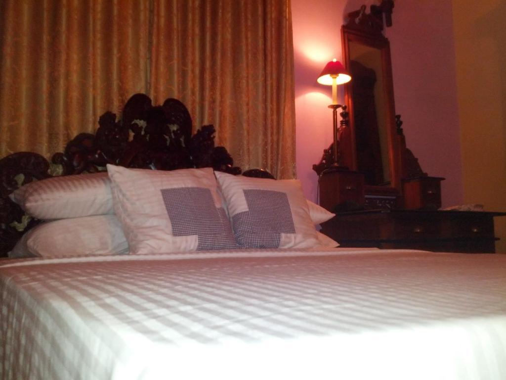 Villa W Bentota Bagian luar foto