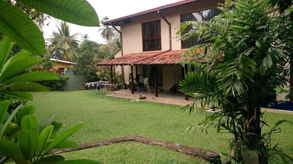 Villa W Bentota Bagian luar foto